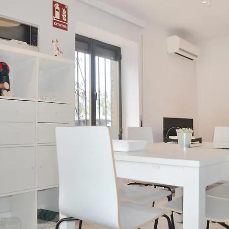 Apartament El Monasterio - Living Toledo